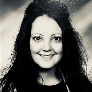 Meet your Posher, Alicia